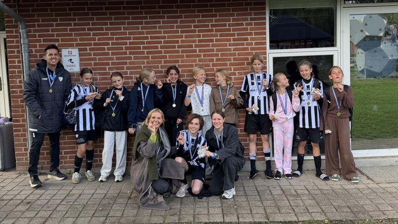 Medaljer til U12 Piger ved OB-stævne