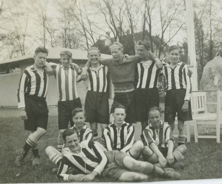 Historie - Køge-boldklub-i-1930-erne.jpg
