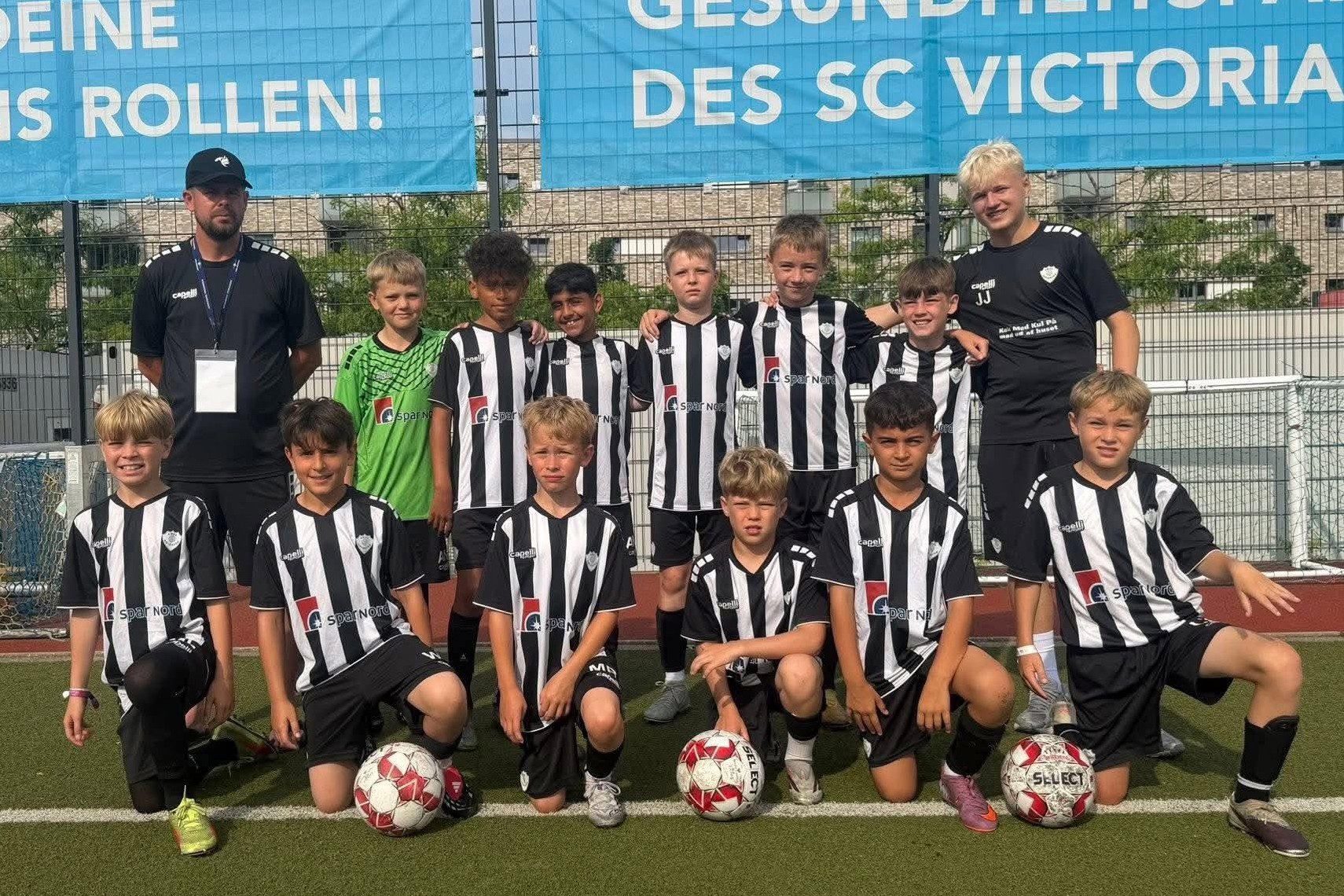 Herreungdom U10 tur til Hamburg-holdfoto.jpg 
