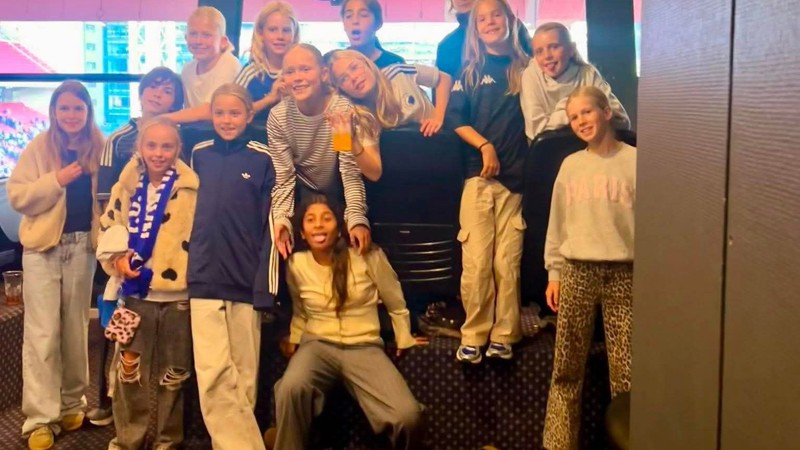 U12 plus Køge Piger på tur til historiske derby i Parken